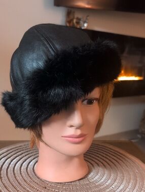 Wilson Black Leather Hat W Black Rabbit Fur Trim